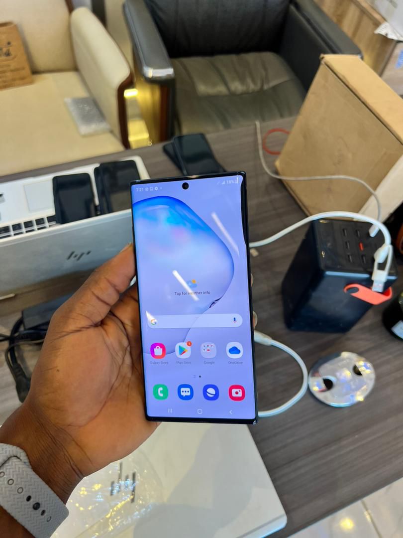 Pixel phone